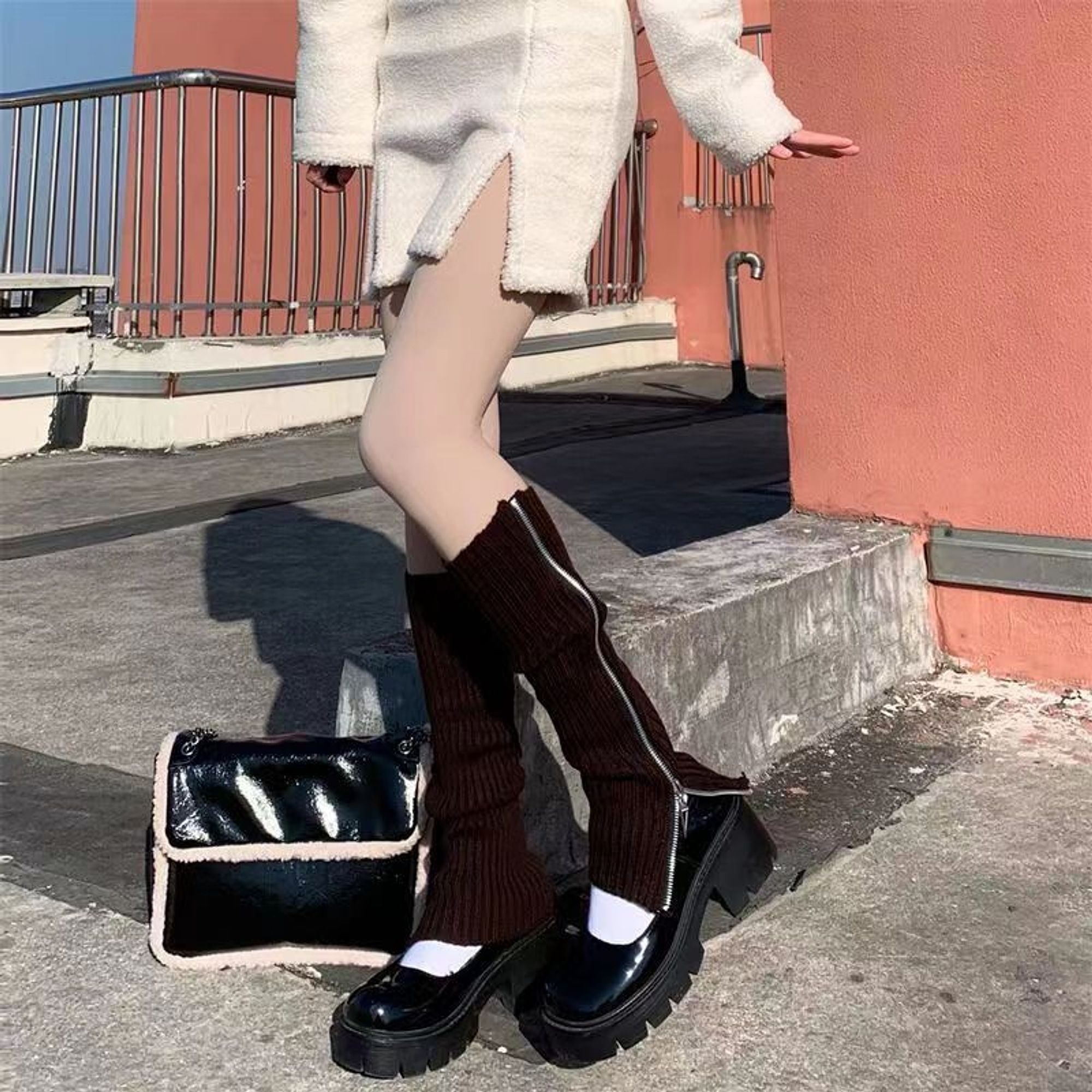 Zipper-Detail Ribbed Knitted Leg Warmers | QF-109