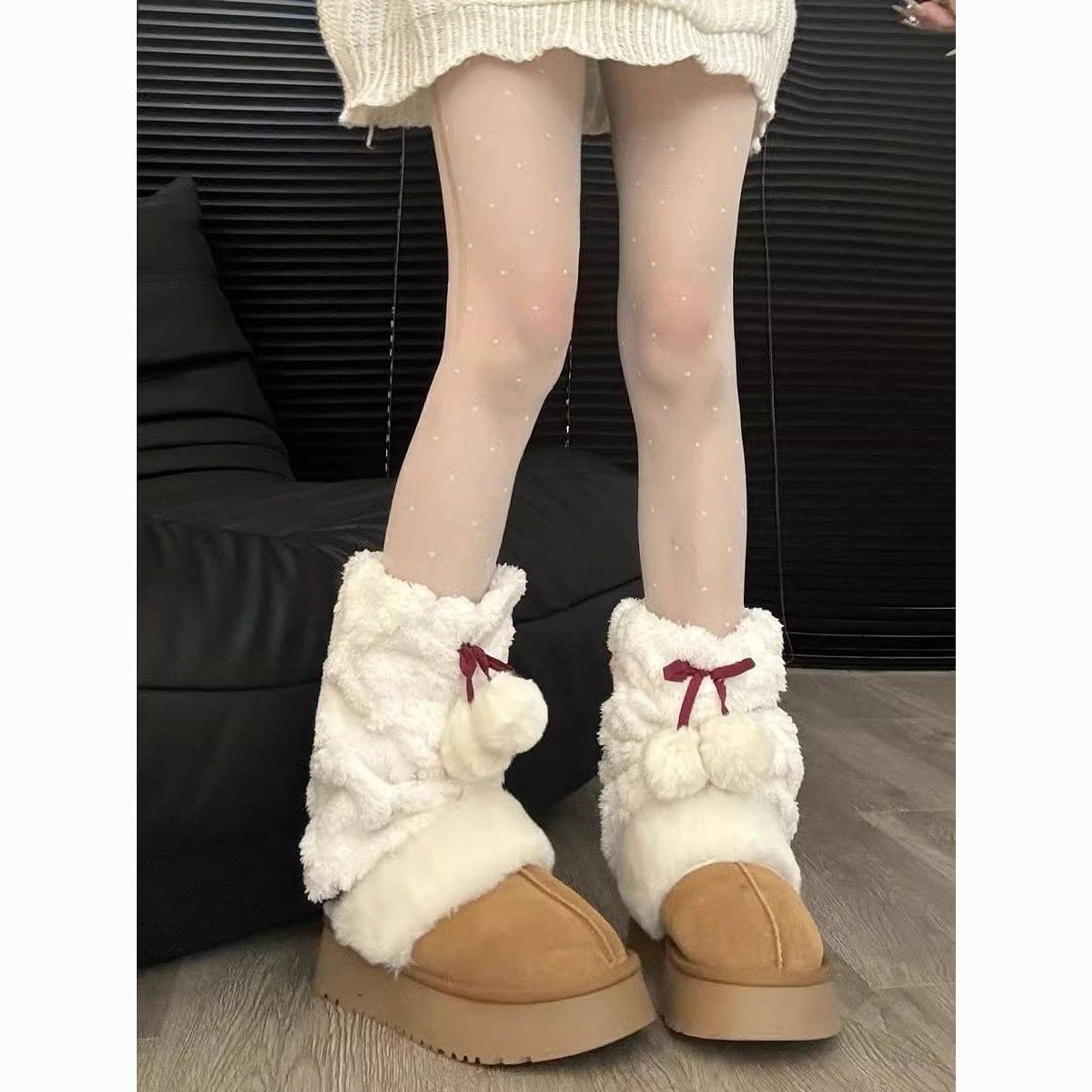 Plush Pom-Pom Leg Warmers | QF-023